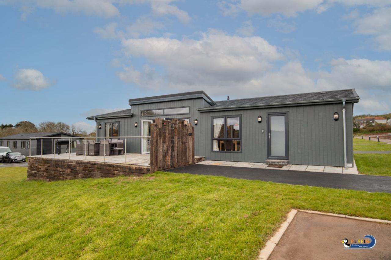 Valley View Lodge - Luxury Lodge, Hot Tub, Close To Beach Penally Exterior photo
